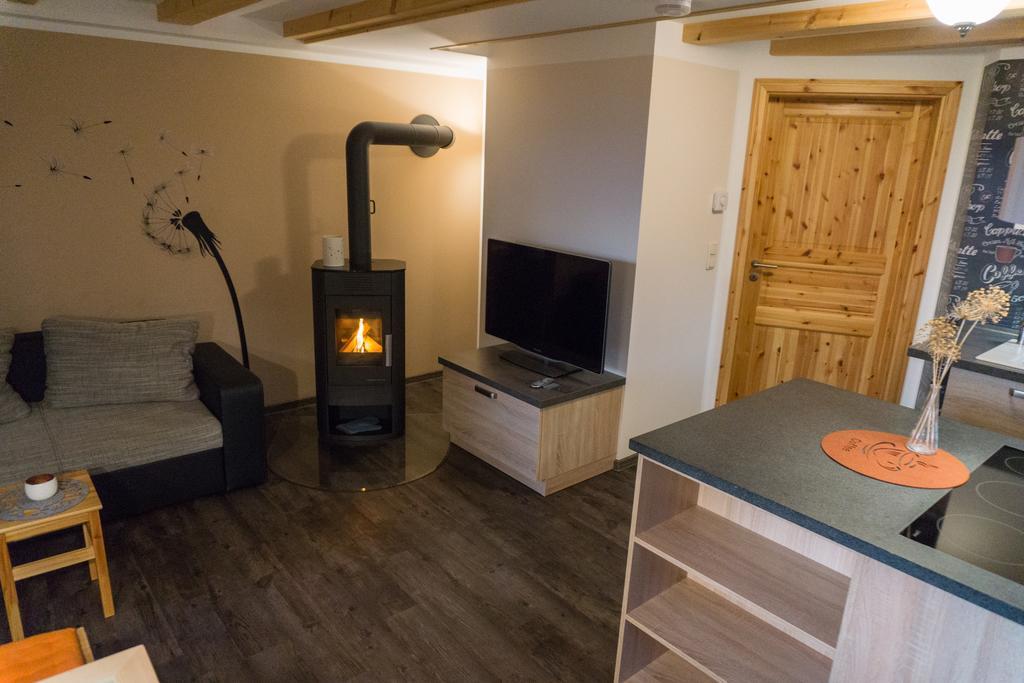 Ferienwohnung Laempelberg Klingenthal Buitenkant foto